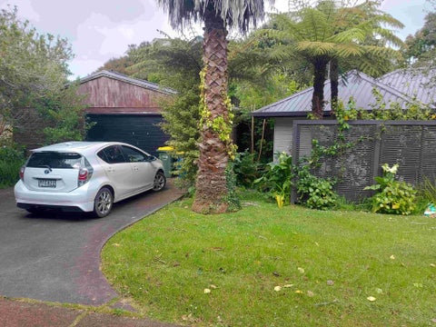 15 Wainoni Heights, Greenhithe, Auckland
