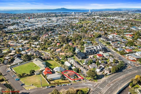 1/3 Hall Road, Glenfield, Auckland