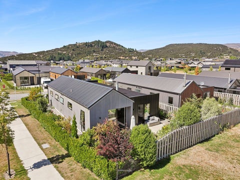 9 Gowanbrae Lane, Wanaka