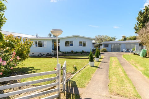 16 Blanes Road, Weymouth, Auckland