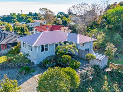 3 Gates Road, Waikanae Beach, Waikanae