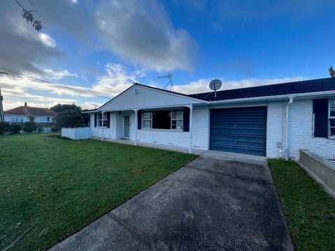 301 Peachgrove Road, Fairfield, Hamilton