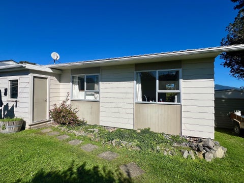 6 Lorenzen Bay Road, Raglan, Raglan