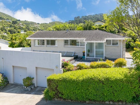 5 Woodhouse Avenue, Karori, Wellington