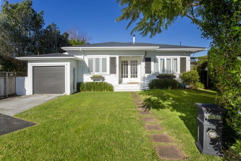 313 Royal Road, Massey, Auckland