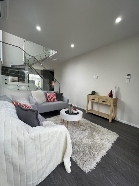 17A Kemble Close, Mangere, Auckland