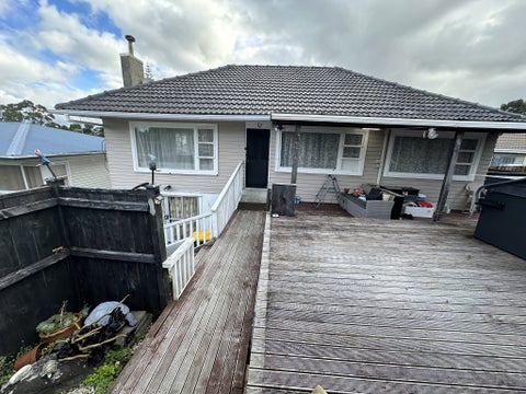 19 Camelot Place, Glenfield, Auckland