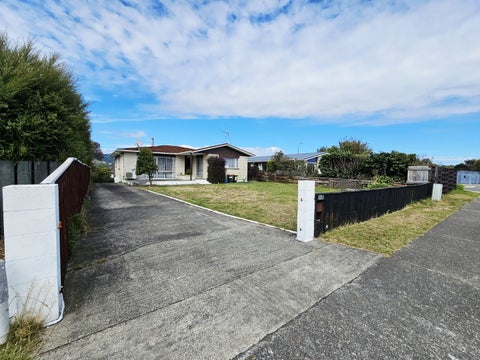 80 Gray Avenue, Paraparaumu Beach, Paraparaumu