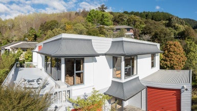 8 Barrington Place, Richmond