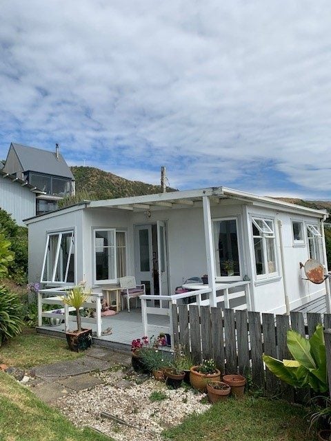 64A The Parade, Paekakariki