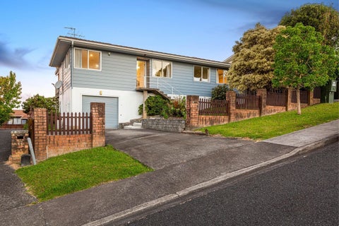 12 Raelene Place, Massey, Auckland