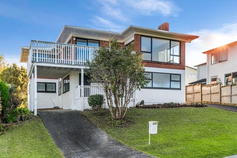 11 Lydia Avenue, Northcote, Auckland