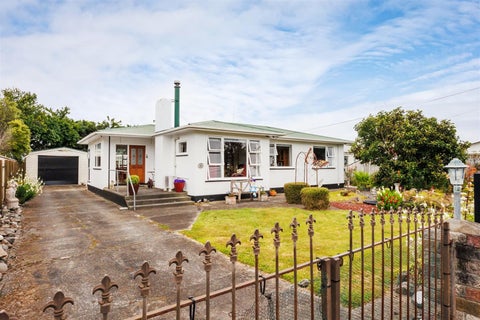 16 Wilson Street, Bulls