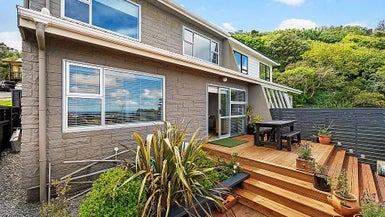 12 Middlesex Place, Northland, Wellington