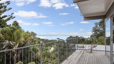 656 South Titirangi Road, Titirangi, Auckland