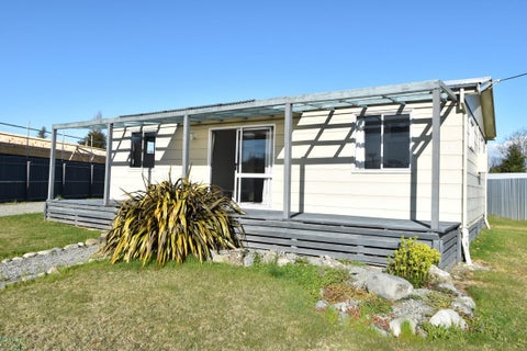 18 Hunter Crescent, Twizel