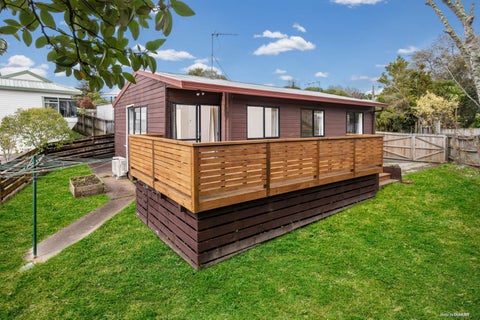 3/7 Duncan Avenue, Te Atatu South, Auckland