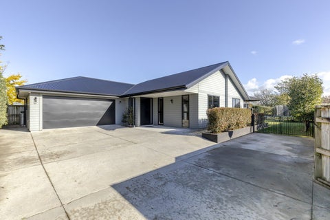 26 Smith Street, Lepperton, New Plymouth