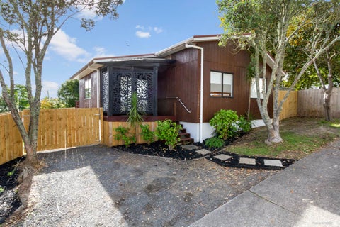 103B Woodglen RD, Glen Eden, Waitakere