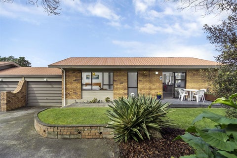 2/56 Glen Road, Ranui, Auckland