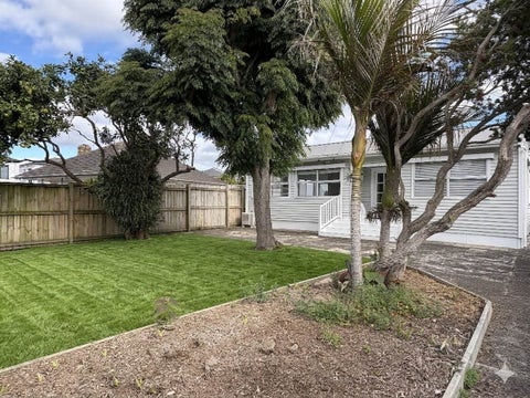 6 George Street, Mangere East, Auckland
