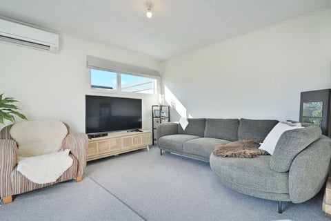 2/705 Jervois Street, Mayfair, Hastings