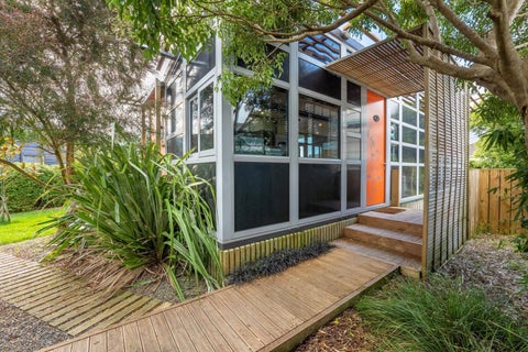 9A NORRIS GR, TAITA, LOWER HUTT
