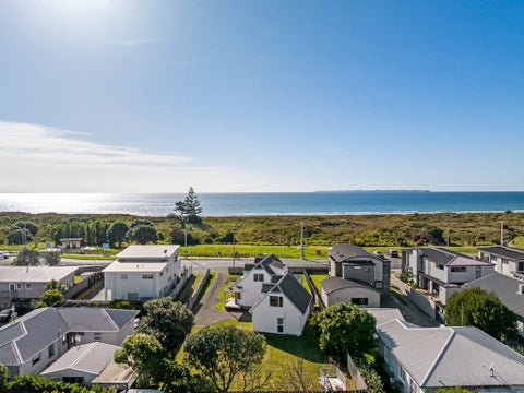 906 Papamoa Beach Road, Papamoa Beach, Papamoa