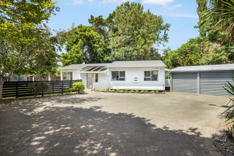 2/82 KELVIN Road, Papakura, Auckland