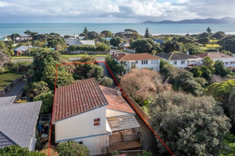 162 Wellington Road, Paekakariki