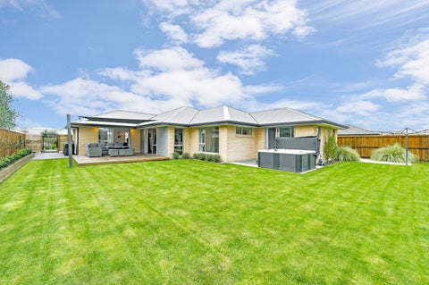 46 Sunline Avenue, Lincoln, Lincoln