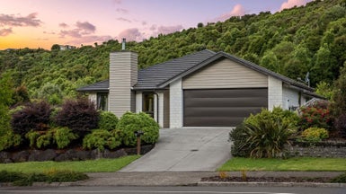 281 Lakes Boulevard, Pyes Pa, Tauranga
