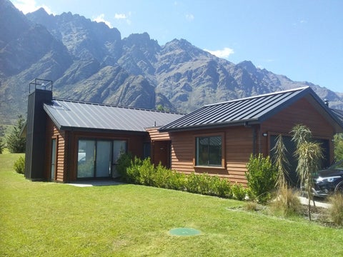 13 Glenfiddich RD, Jacks Point, QUEENSTOWN