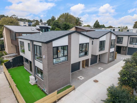 18A Range View Road, Mount Albert, Auckland