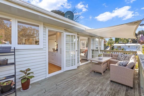 39 Japonica Drive, Beach Haven, Auckland