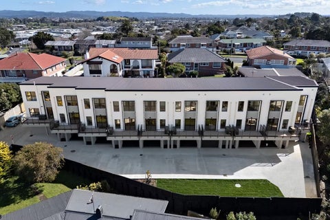 25 Warren Avenue, Three Kings, Auckland