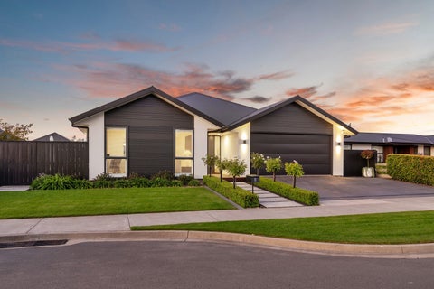 12 Verdeco Boulevard, Lincoln, Lincoln
