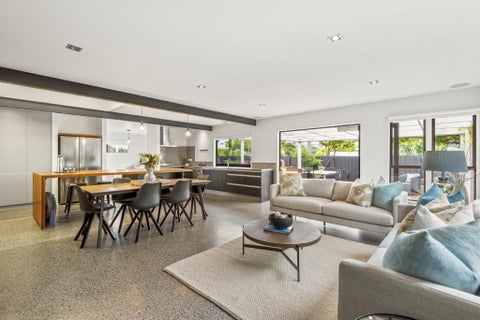 24 Grove Road, Narrow Neck, Auckland