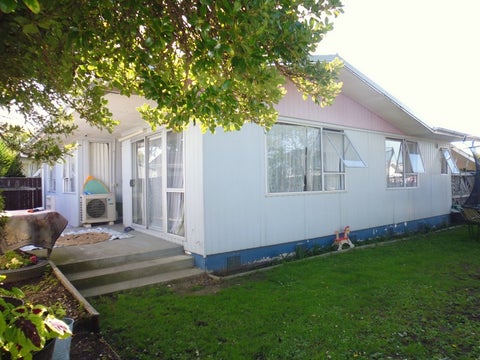 17B Columbus Crescent, Flaxmere, Hastings