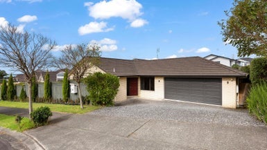 8 The Ritz, Orewa, Orewa