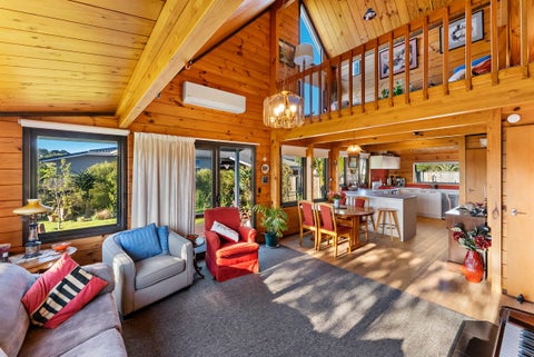 5 Kaitake Place, Oakura, Oakura