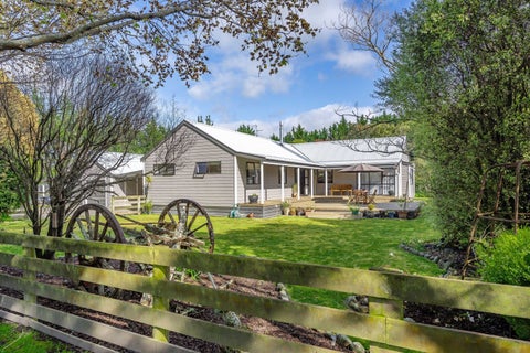 36 Hilton Road, Carterton
