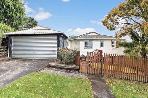 4 Malmo Place, Massey, Auckland
