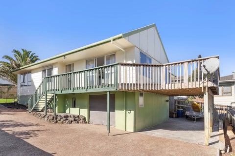64 Simon Ellice Drive, Bayview, Auckland