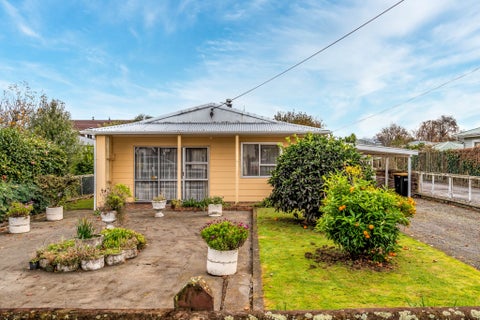 11 Dixon Street, Carterton