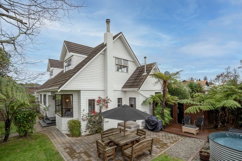 6 Centennial Drive, Hokowhitu, Palmerston North