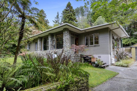 496 Stokes Valley Road, Stokes Valley, Lower Hutt