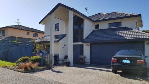 28 Amesbury Drive, Churton Park, Wellington
