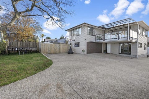 264 Sunset Road, Windsor Park, Auckland