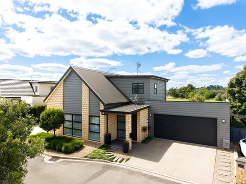 6 Braedan Lane, Huntington, Hamilton
